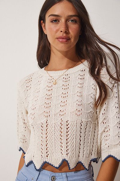 Happiness İstanbul Blaue, cremefarbene, durchbrochene, gestreifte Strickbluse für Damen MW00115