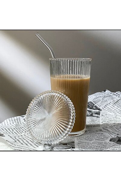 Lilya Home 400 Ml Isıya Dayanıklı Origami Desen Kapaklı Ve Pipetli Bardak Milkshake Bardağı 1 Adet