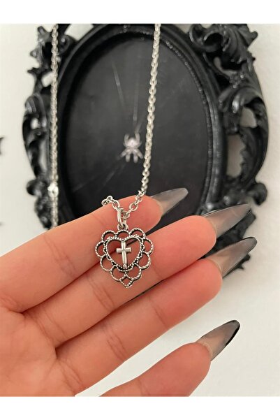 DÜKKAN DESİGN Gothic Cross Heart Kolye