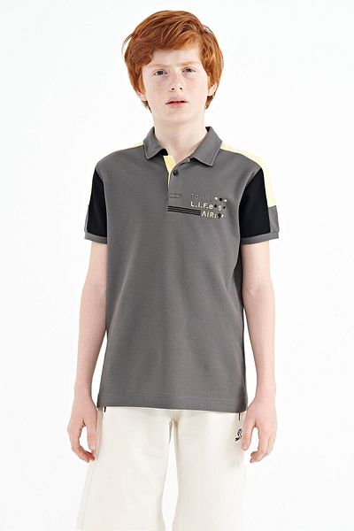Tommy life clothing store