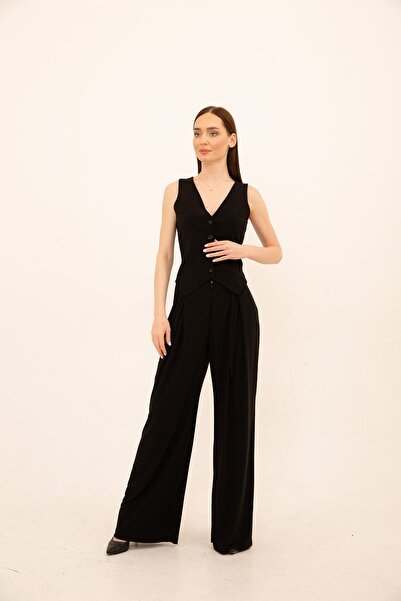 Laranor Black Buttoned Classic Cut Vest