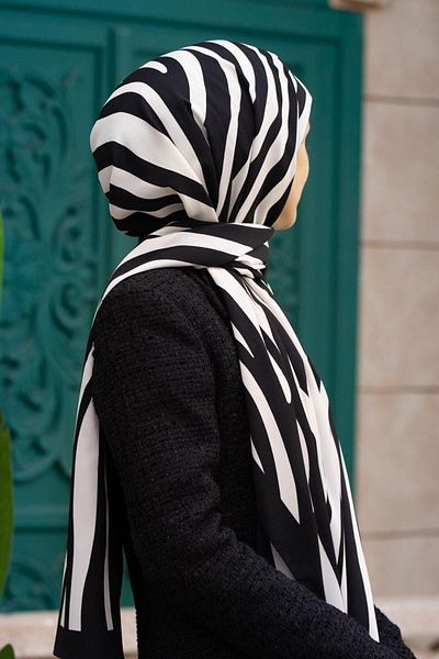 Vissona Medina Silk Γυναικείο Σάλι - Μαύρη Κρέμα