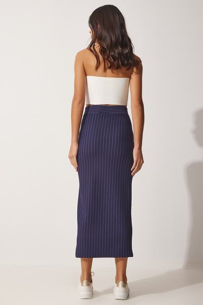 Happiness İstanbul Női sötétkék vékony csíkos, hasított, kötött ceruzaszoknya MC00183