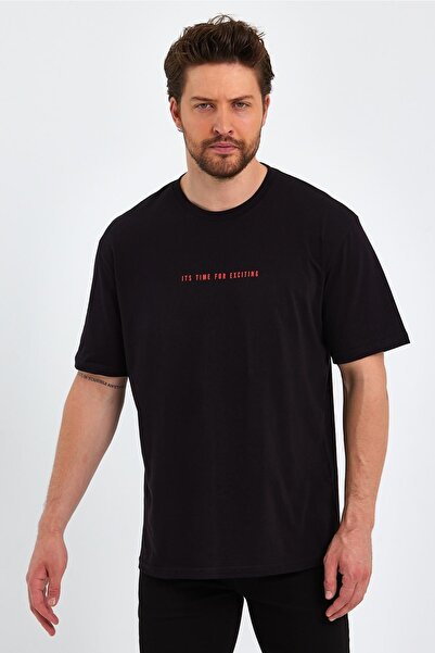 mmetalic Ανδρικό κοντομάνικο μπλουζάκι με μαύρη στάμπα Basic Oversize με λαιμόκοψη