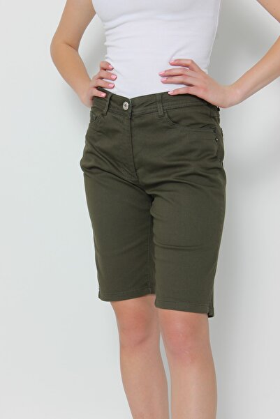 BNT Kadın Şort Paça Yırtmaçlı