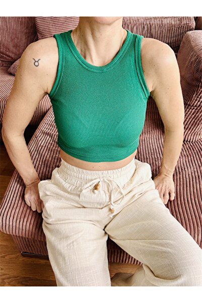 By Gecce Halter Neck Crop Top Blouse