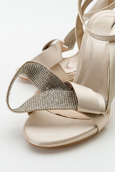 LuviShoes Pares Béžové Saténové Dámské Boty na podpatku
