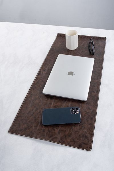 DK LEATHER Кафе черно двуцветно работно килимче за бюро - широка подложка за мишка - нов подарък за бизнес офис декорация