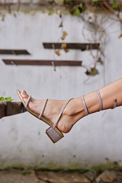 ANGELİNA JONES Vulca Kadin Altin Bilekten Dolama Abiye Sandalet