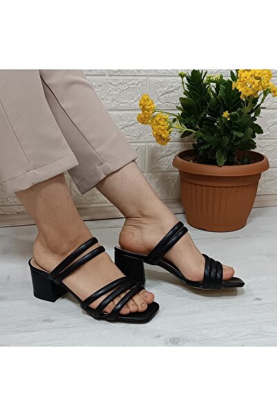 Fiyra 7010 حذاء أسود بكعب مربع 5 سم وثلاثة خطوط