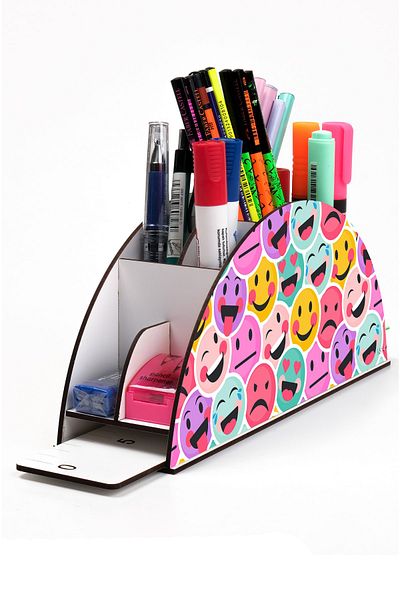 kutuTR Wooden Vip Emojis Model Rainbow Ruled Desktop Pen Holder Organizer with Assembled Box