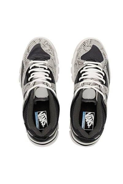 Vans UA AMZN Trailhead