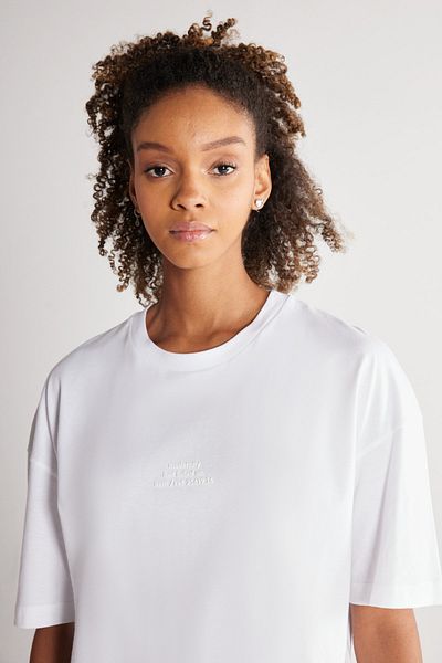 AC&Co / Altınyıldız Classics Unisex-T-Shirt aus 100 % Baumwolle in Weiß mit lockerem Schnitt und Rundhalsausschnitt