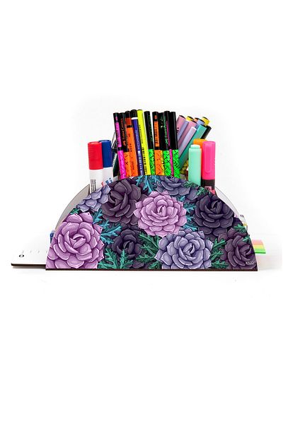 kutuTR Wooden Vip Fruit And Plant Model Rainbow Ruled Desktop Pen Holder Organizer Assembled Boxed