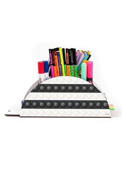 kutuTR Wooden Vip Sports Series Rainbow Ruled Desktop Pen Holder Organizer with Assembled Box