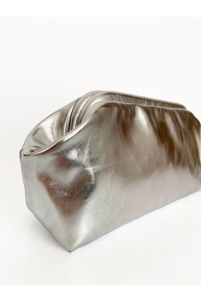 HEYBE'S Heybes Kadın Gümüş Lame Parlak Dokulu Deri Clutch El Çantası