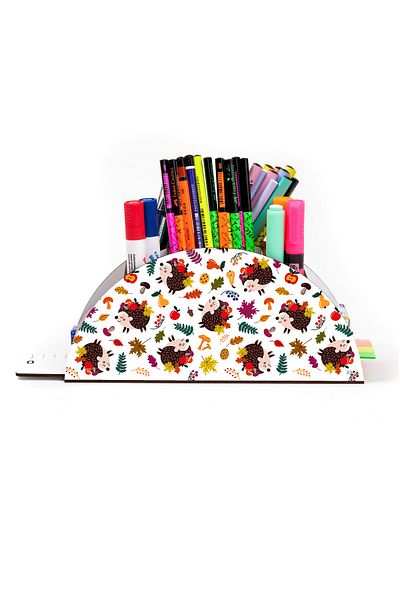 kutuTR Wooden Vip Cute Animal Model Rainbow Ruled Desktop Pen Holder Organizer Assembled Boxed