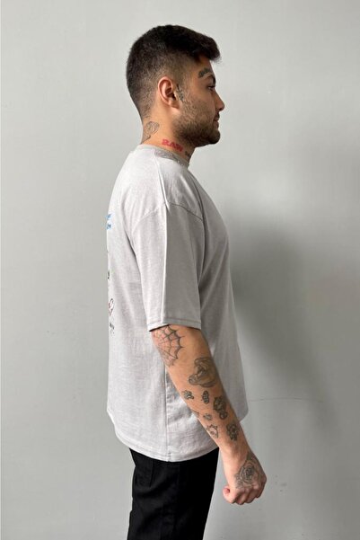 Daxia تي شيرت أبيض برقبة دائرية كبير الحجم مطبوع عليه كوكب خلفي للجنسين