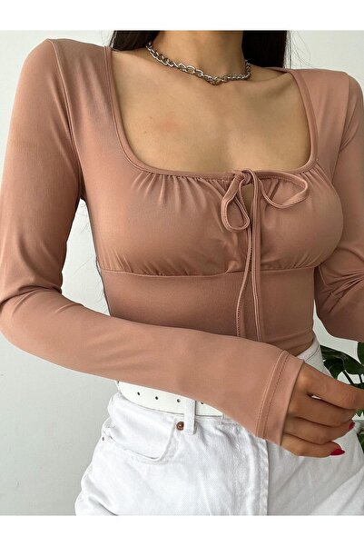 By Gecce Göğüs Üzeri Bağcıklı Uzun Kollu Crop