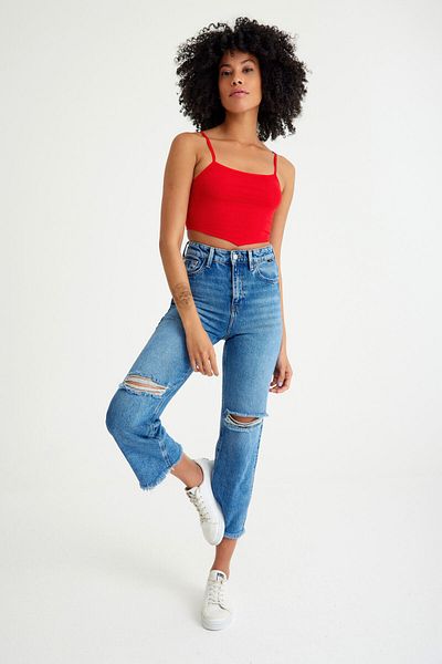 Top Step Ribbed Camisole Front Triangle Detailed Crop Body