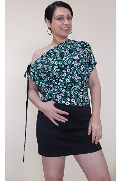 Mertcan Butik Majica sa jednim ramenom i detaljima od čipke