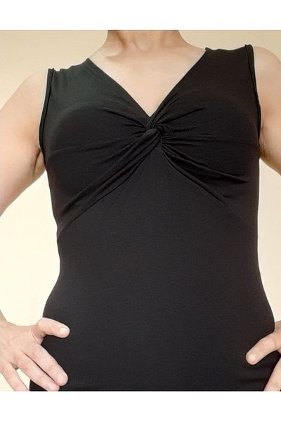 Mertcan Butik Μίνι μολύβι φόρεμα με στριφτό γιακά μαύρο χτενισμένο βισκόζη