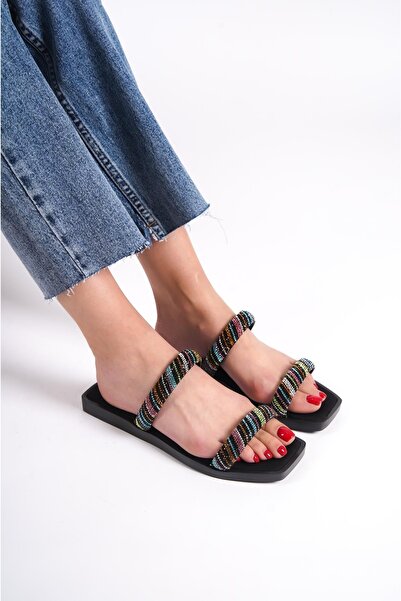 Capone Outfitters Damskie kapcie Capone Blunt Toe z paskiem na płaskim obcasie