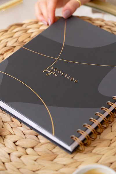 Matt Notebook 19x21 Cm Pătrat Elastic Spirală Copertă Tare Blocnotes Cu dungi