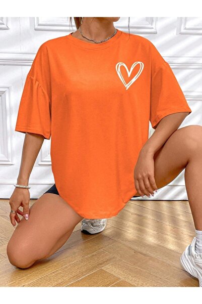 Keywest Оверсайз футболка з великим принтом у вигляді серця на грудях для жін...