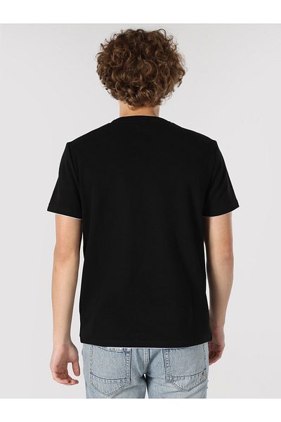 Colin's Men's Black T-Shirt - Sleeves