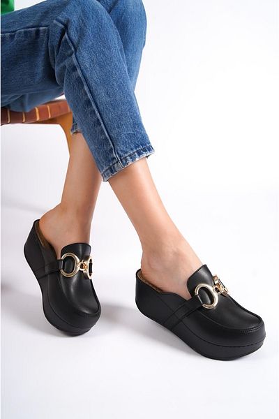 Capone Outfitters Anatomisch weiche, bequeme Mutterhausschuhe mit Keilabsatz