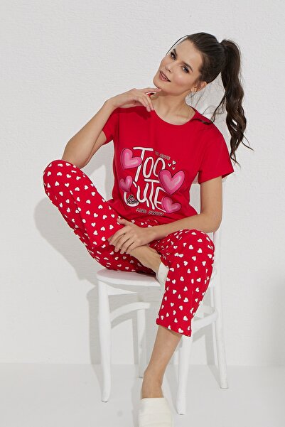 PIJAMASSTORE Top cu mânecă scurtă cu imprimeu de culoare roșie, cu model de i...