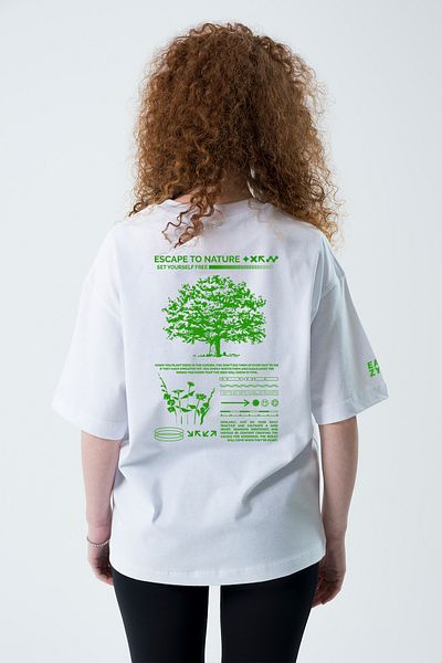 Eazy Co تيشيرت Escape To Nature أبيض للجنسين بأكمام قصيرة مقاس كبير للغاية