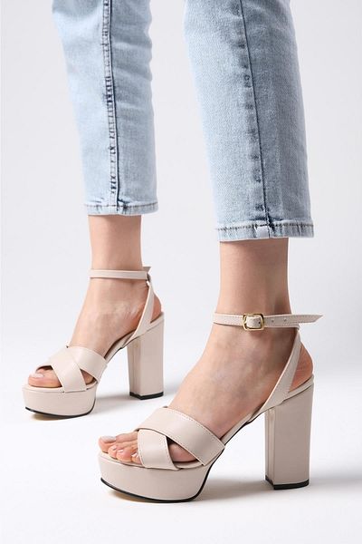 Mio Gusto Γυναικεία πέδιλα με τακούνι Ellis Beige Color Cross Strap Platform
