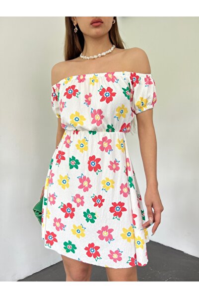 Fav Style Γυναικείο κοντό φόρεμα με λαιμόκοψη και μανίκια με φλοράλ στάμπα λευκό