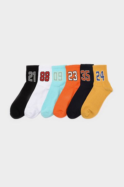 Trendyol Collection 6 db-os csomag mintás egyetemi tenisz közepes zoknit - TMNSS21co0104