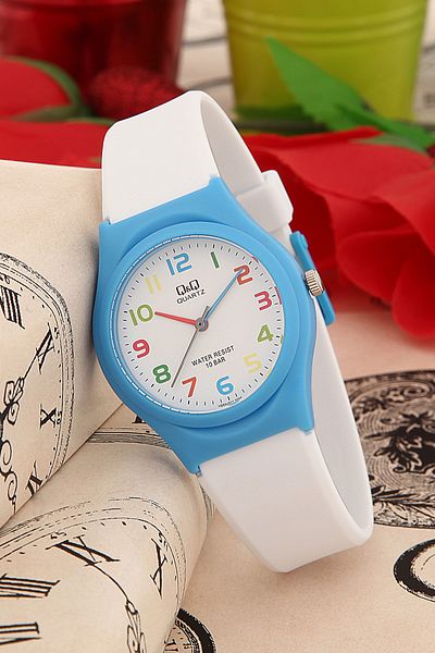 Q&Q Women's Wristwatch 3P354