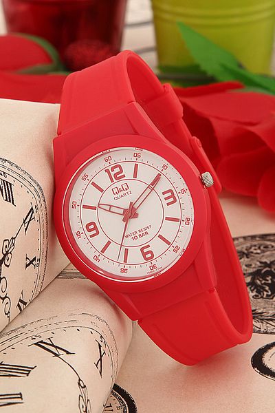 Q&Q Women's Wristwatch 3P391