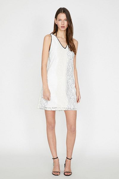 Koton Abendkleid & Abschlusskleid - Weiß - Shift