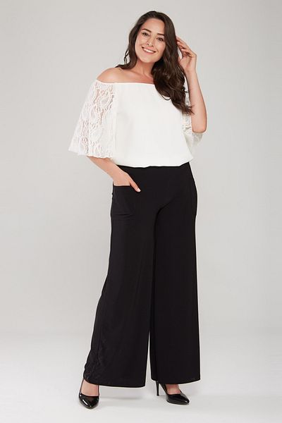 Laranor Women's Black Pocket Detailed Wide Leg Trousers 17LB9083