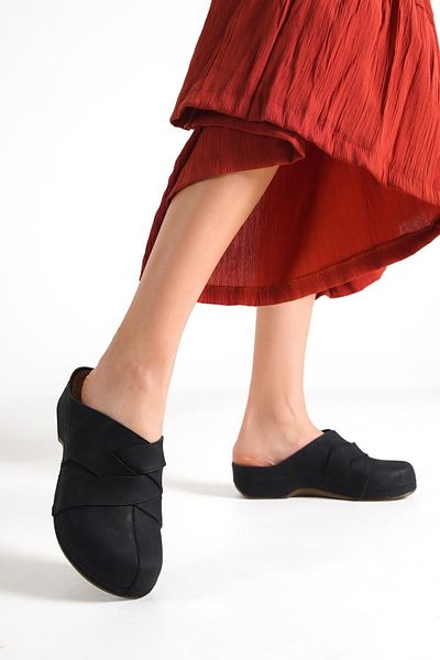 Capone Outfitters Anatomical Soft Comfortable Sole Wedge Heeled Mother Slippers