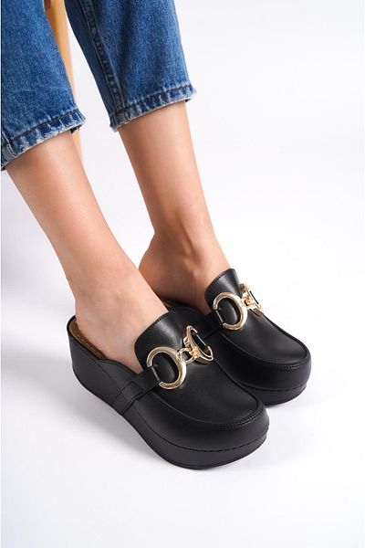 Capone Outfitters Anatomisch weiche, bequeme Mutterhausschuhe mit Keilabsatz