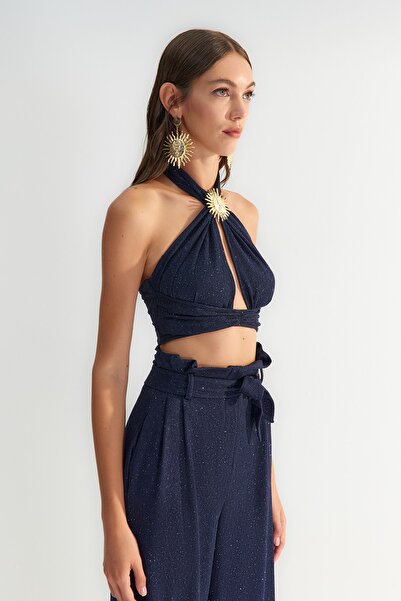 Trendyol Collection X Zeynep Tosun sötétkék naptartozék részletes csillogó, kötött mellszobor TCLSS23BS00010