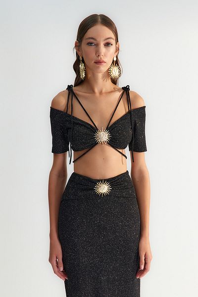 Trendyol Collection X Zeynep Tosun Black Sun Accessoire Detailliertes glitzerndes Strick-Bustier TCLSS23BS00012