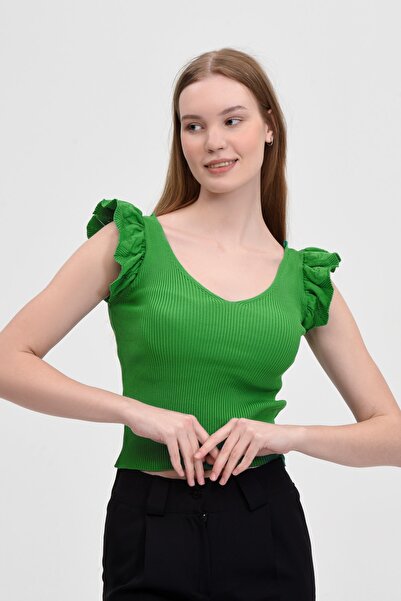 Fanori Woman Fitted/vücuda Oturan Crop Kolu Fırfırlı V Yaka Yeşil Triko Bluz