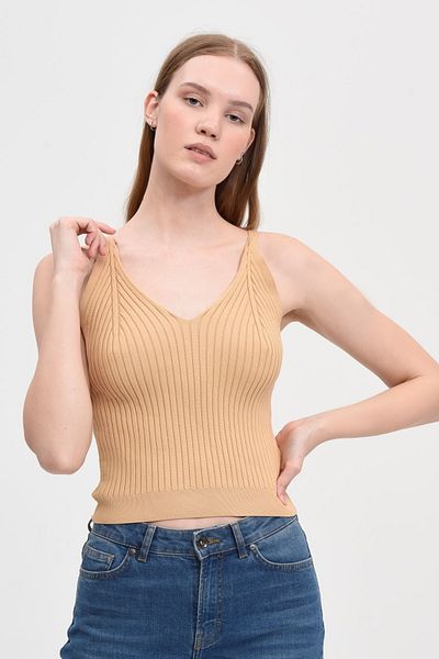 Fanori Woman Εφαρμοσμένο/στενό Crop Γυναικείο πλεκτό με λαιμόκοψη Camel εσώρουχο