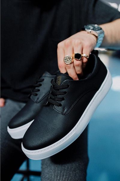 Knack Casual Shoes 077 Black (White Sole)