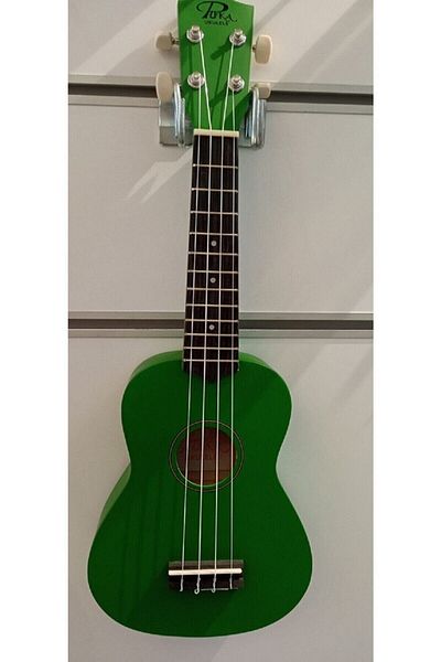 PUKA Pk-10gr Green Color Soprano Size Ukulele with Bag
