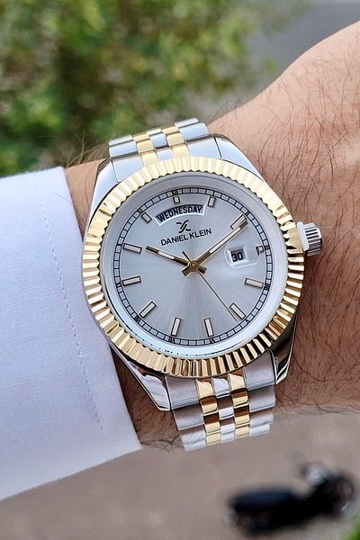 Daniel Klein Gold Silver Color Men's Wristwatch with Calendar and Day Function