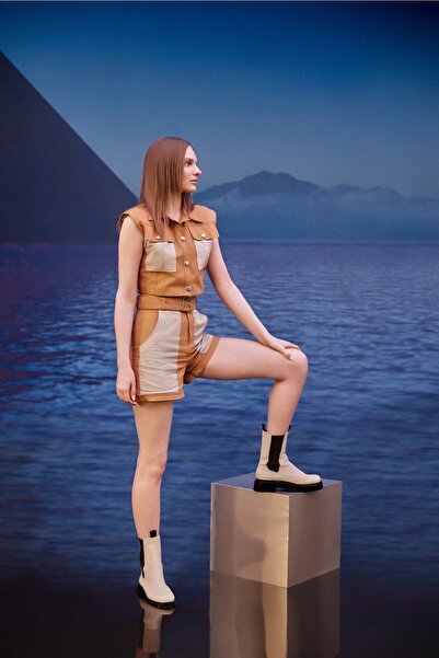 OVERSUAL Correllia Kadın Cepli Kemer Tokalı Şort